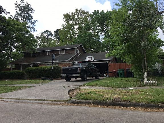 3rd image of 5506 Meadow Creek Ln