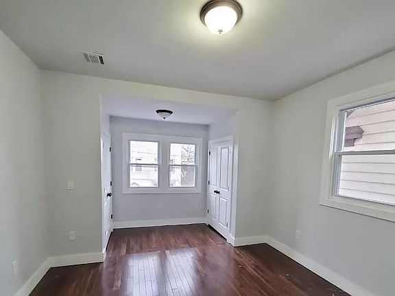 5th image of 179 21st St #3