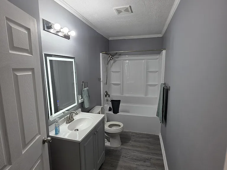 500 Blair St — Photo 15