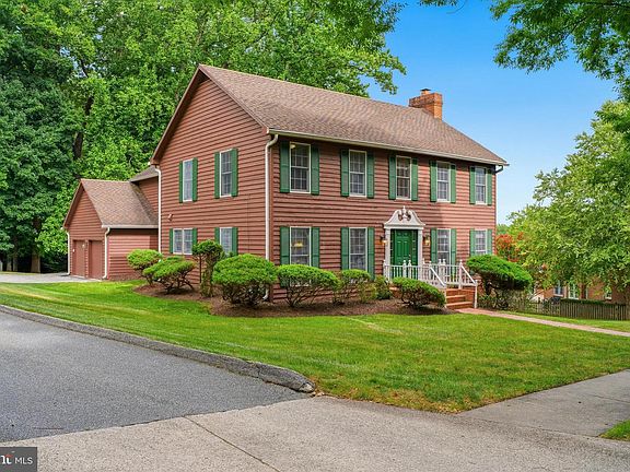 2nd image of 8535 Hill Spring Dr