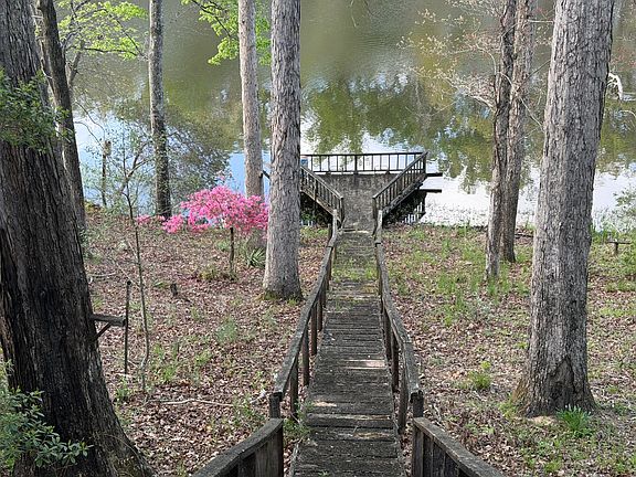 5th image of 598 Pennington Lake Rd
