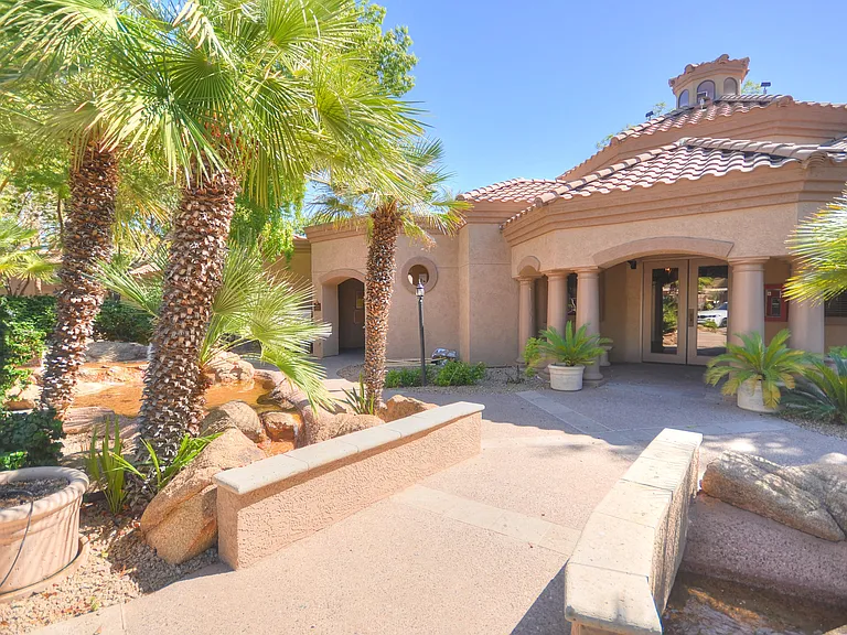 15095 N Thompson Peak Pkwy #2013 — Photo 19