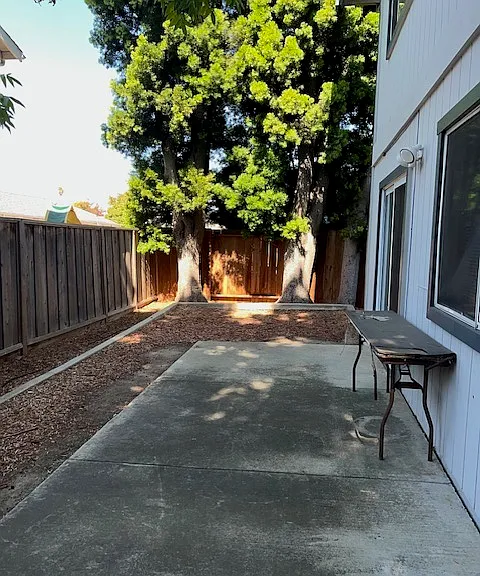 7677 Wells Ave — Photo 15