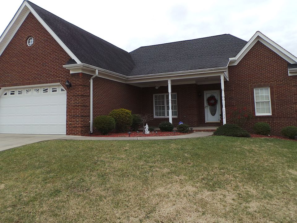 1st image of 1732 Blakewood Ct