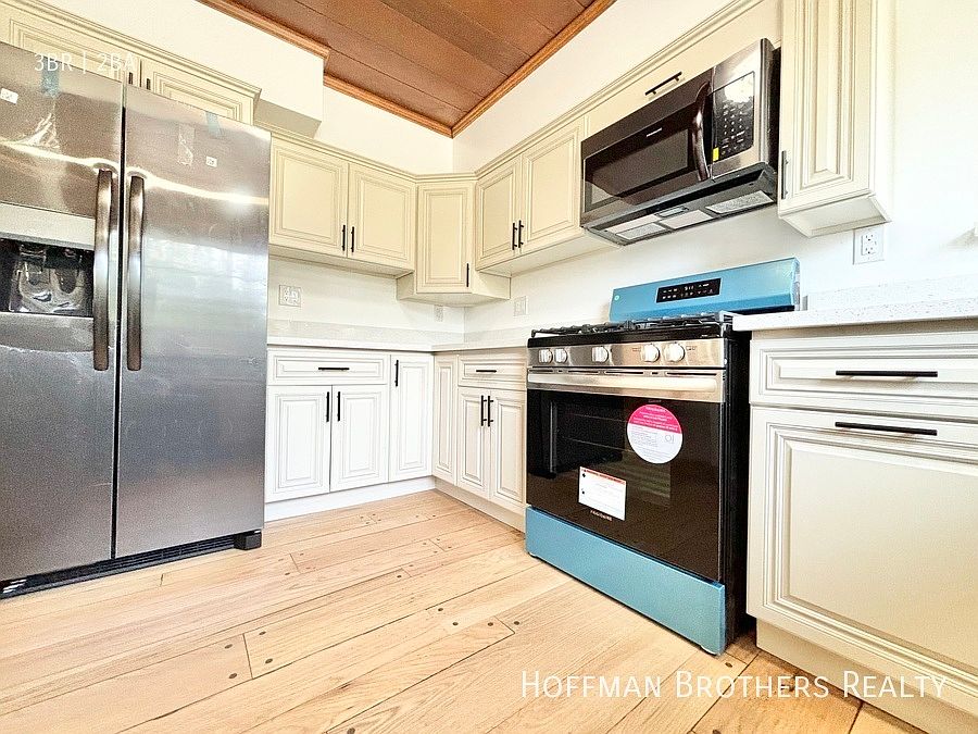1st image of 362 S Linden Dr #A