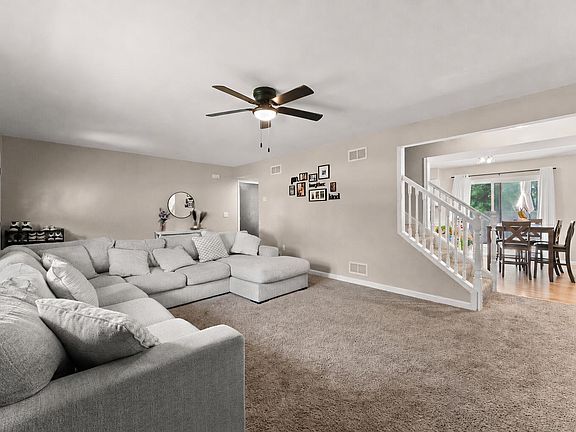 3rd image of 1318 Whippoorwill Rd