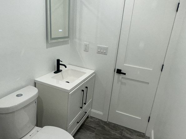 1811 18th St SE APT 2