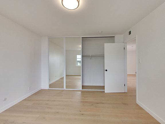 4th image of 1500 Newlands Ave APT 208