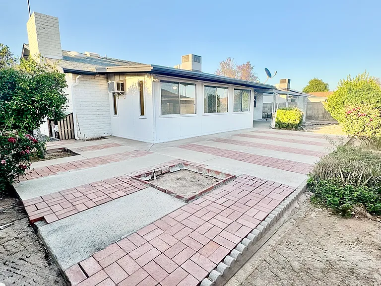 5817 W Tierra Buena Ln — Photo 35