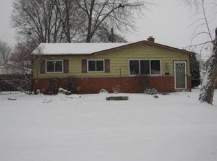 34918 Harroun St, Wayne, MI 48184