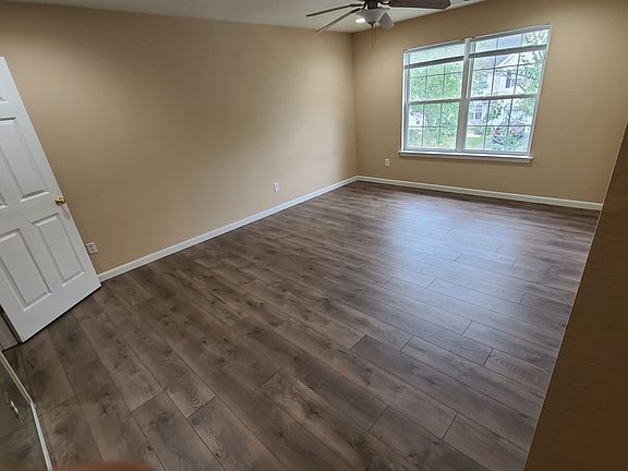 5th image of 249 Marcia Way