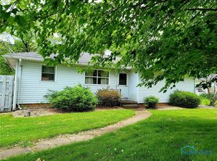 905 Bradner Rd, Northwood, OH 43619