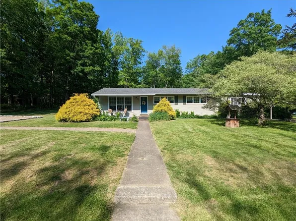 33 Frontier Drive, Pine Bush, NY 12566