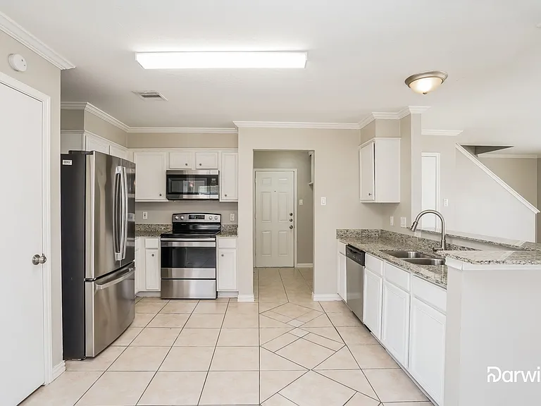 16606 Lazy Ridge Rd — Photo 3