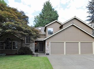 5709 Charles Cir, Lake Oswego, OR 97035