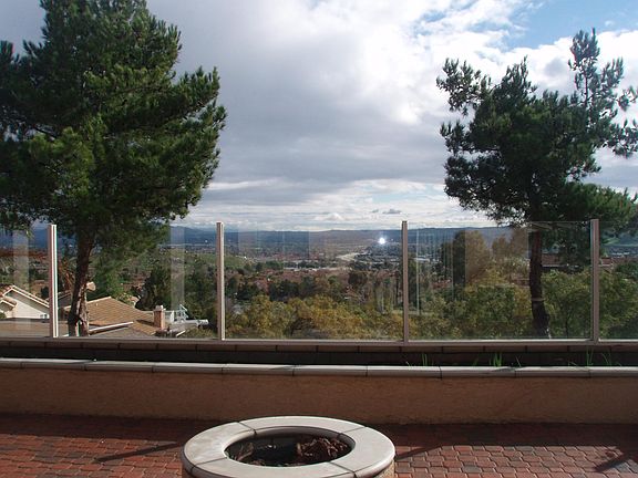 4th image of 651 La Cumbre Cir