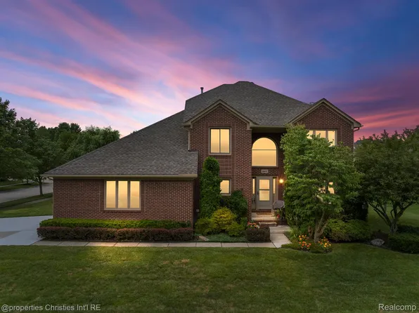 56437 Cromwell Ct, Shelby Township, MI 48316