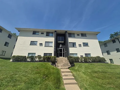 920 Highland Ave Photo 1