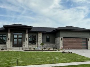 1102 Moll Dr, Waunakee, WI 53597