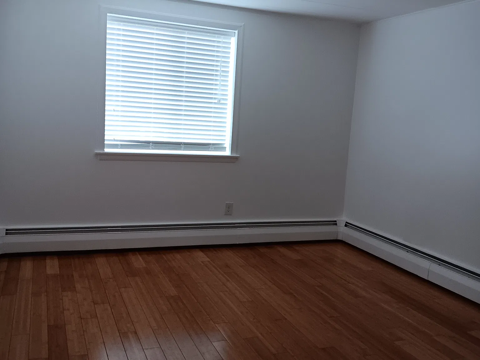 2 bed, 790 sqft, $2,500 — Photo 2