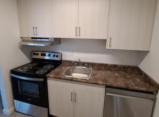 2541 Dingwall St UNIT 404, North Cowichan, BC V9L2Y8