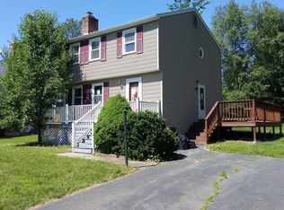 13 Pheasant Run Cir, Feeding Hills, MA 01030