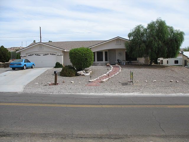 1st image of 4066 Highlander Ave