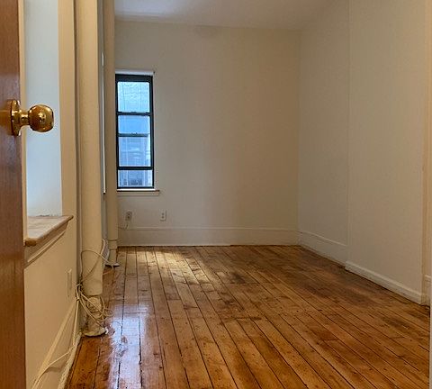 3rd image of 244 W 16th St APT 4FE