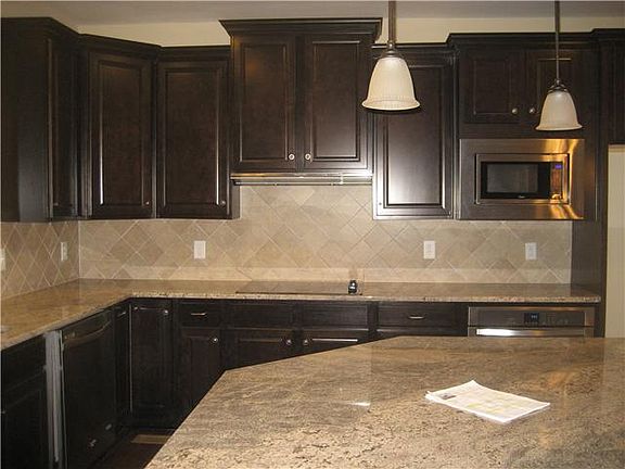 5th image of 2216 Carouth Ct #536-lot 536