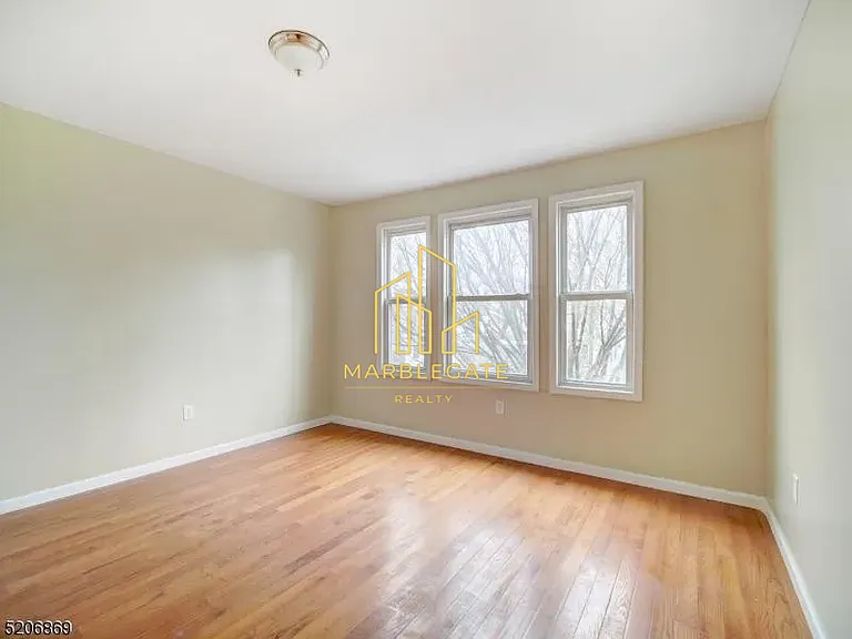 796 S 13th St #11 — Photo 5
