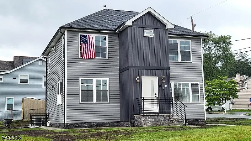 3 bed, $4,200 — Photo 2