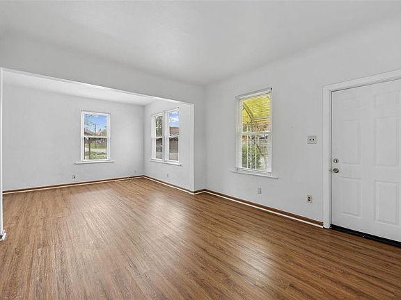 4th image of 9219 Bristol Ave