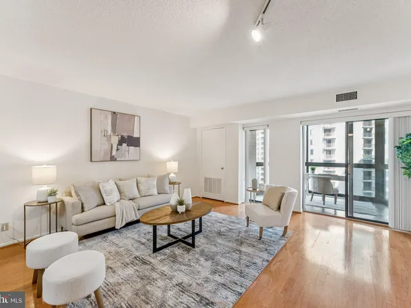 900 Stafford St #1516, Arlington, VA 22203