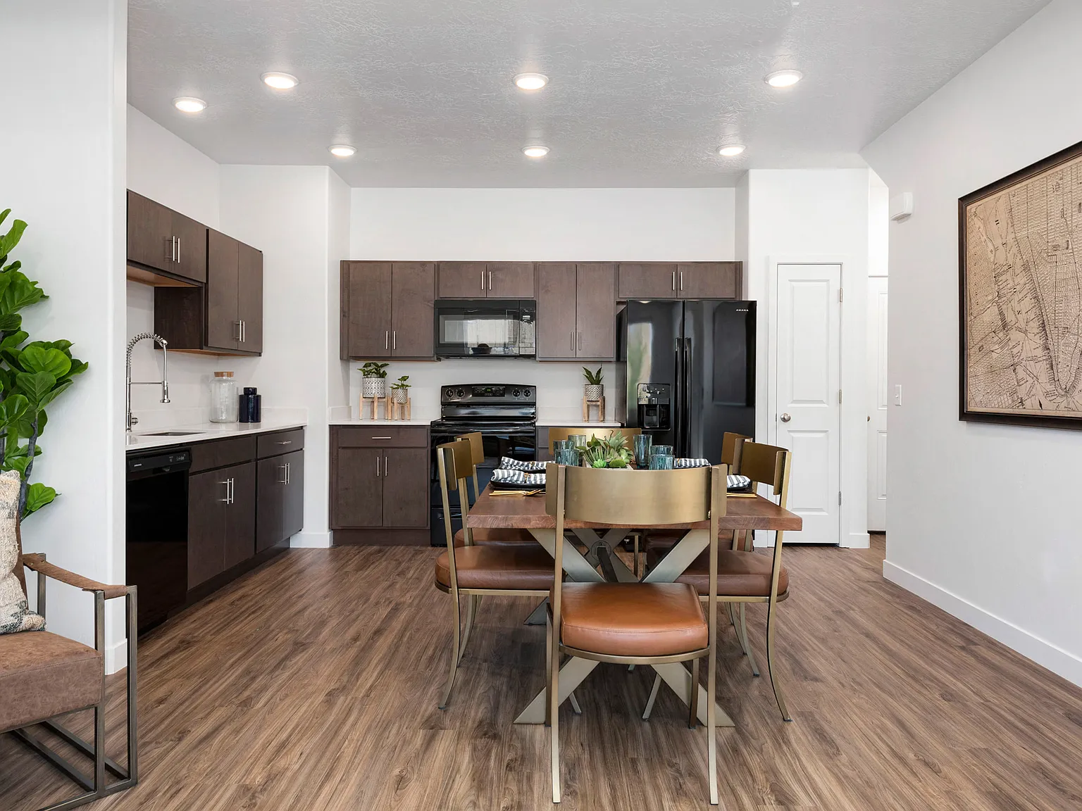 Haven Dell Townhomes — Photo 3