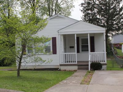 829 Observatory Dr, Saint Albans, WV, 25177