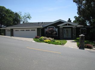 1310 El Curtola Blvd, Lafayette, CA 94549