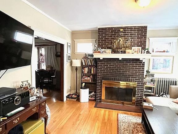 2nd image of 240 Belmont St