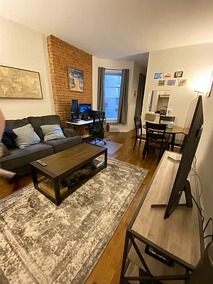 Rented by Bond New York | media 13