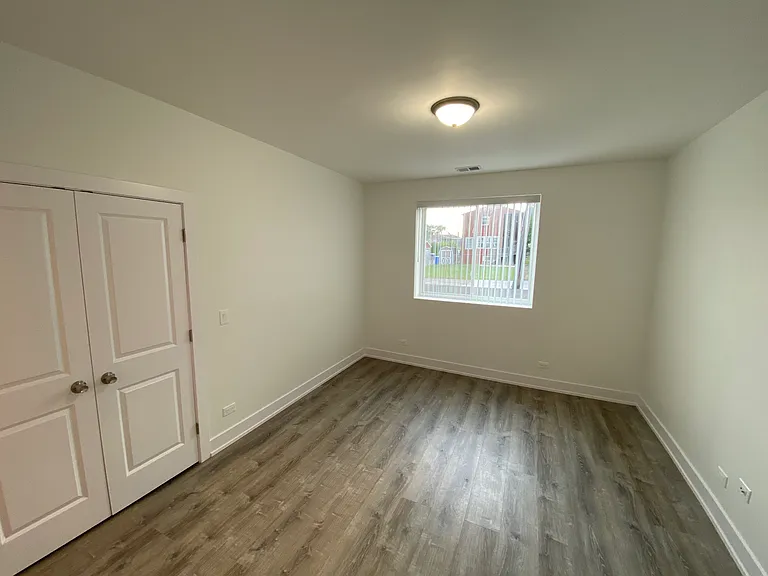 4418 N Austin Ave #101 — Photo 25