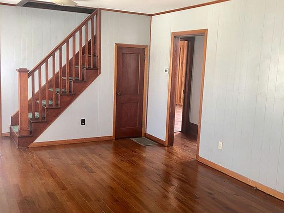 5th image of 489 Bayard St