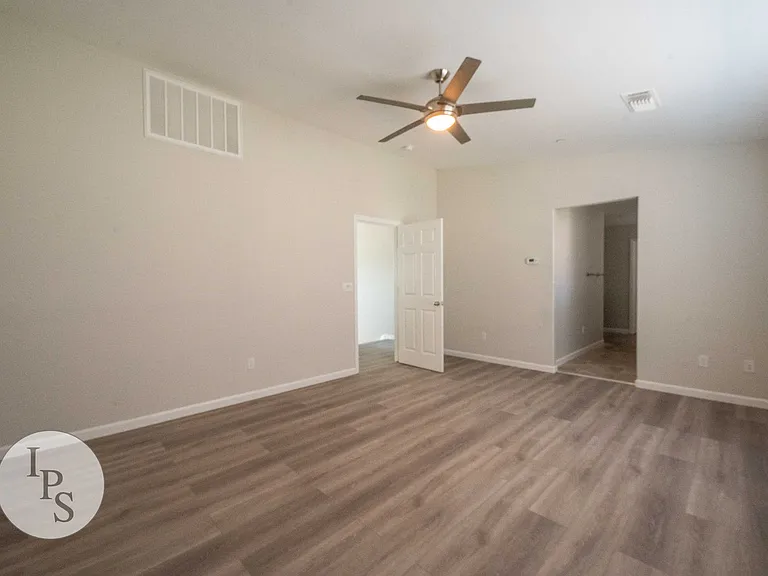 3611 Lansing Ave — Photo 27