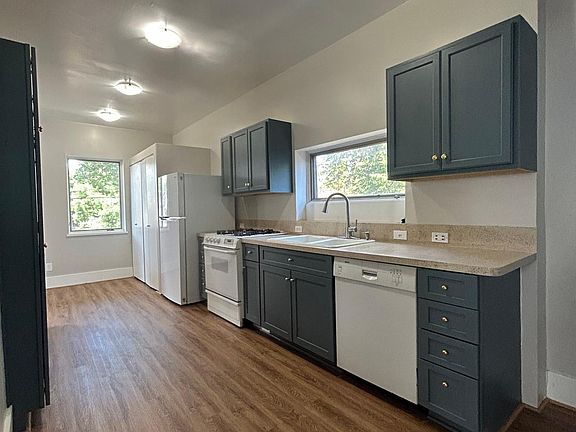 3rd image of 1449 S University Blvd APT 2