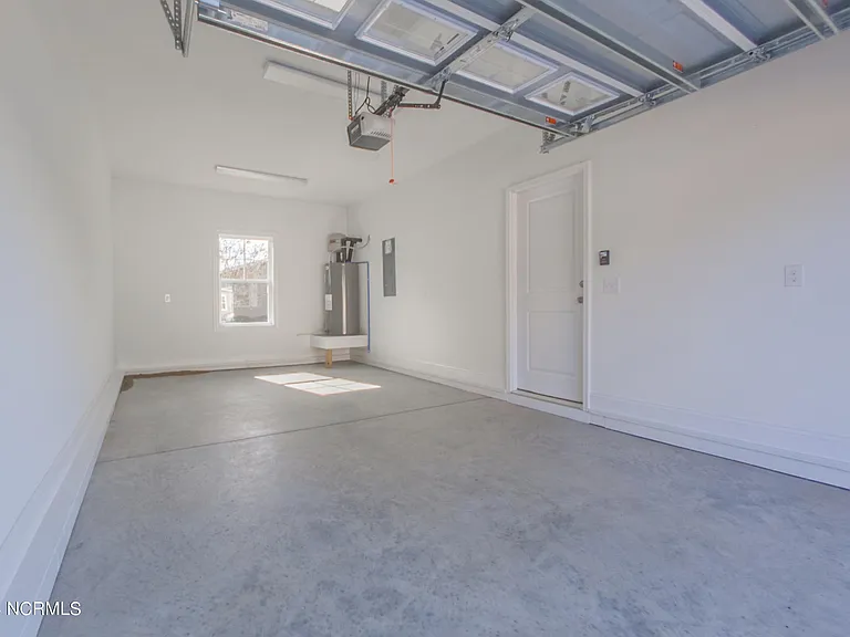 21 Crew Ct — Photo 19
