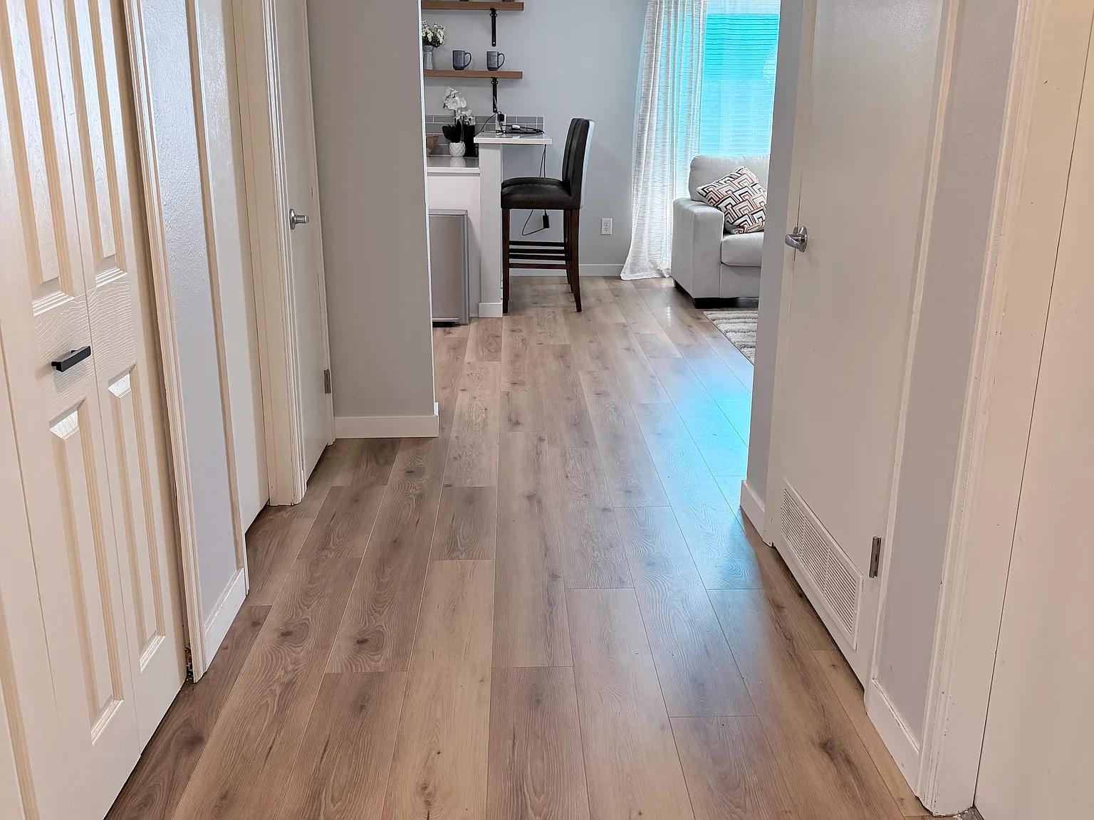 3850 Paseo Del Prado St — Photo 4