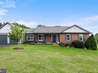 1011 Cloverdale Rd, Charles Town, WV 25414