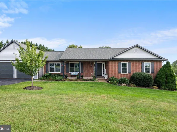 1011 Cloverdale Rd, Charles Town, WV 25414