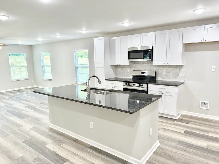 504 Jeanette Ave — Photo 7