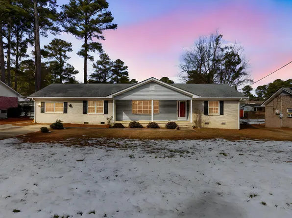 7124 Fillyaw Rd, Fayetteville, NC 28303