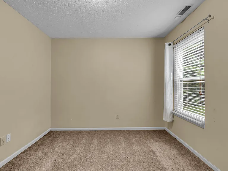 6748 Wimbledon Dr — Photo 17