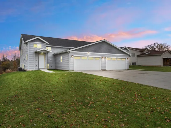 2656-2658 60th St SE, Grand Rapids, MI 49508